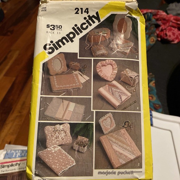 UNCUT Vtg Simplicity Marjorie Puckett pattern 5296 Desk & Dresser Accessories - Picture 1 of 5